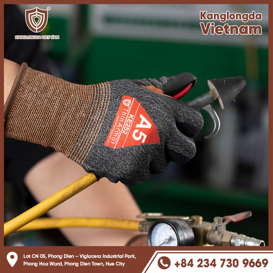 Accessory holding gloves, anti-slip, hold items firmly.