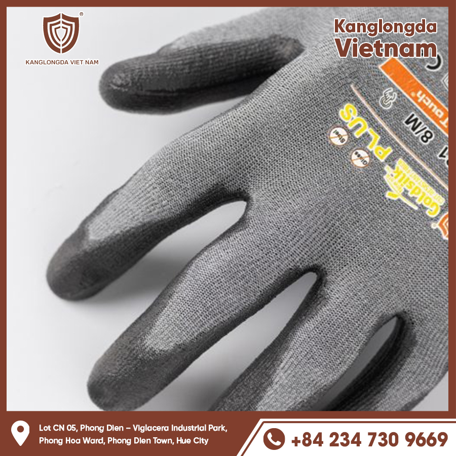 Gloves have a protective layer on the back of the hand, anti-impact and anti-scratch.