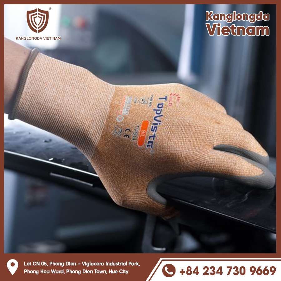 Flexible gloves protect hands when opening car hood safely.