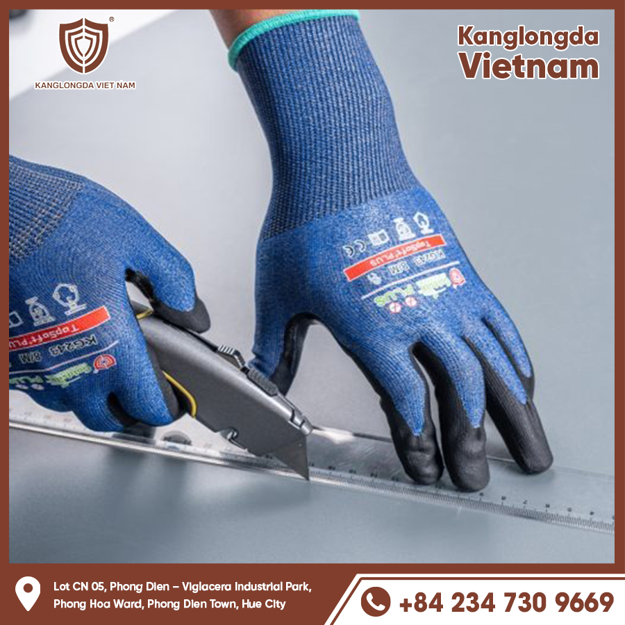 Cut-resistant gloves, fit tightly, protect when using cutting knives.