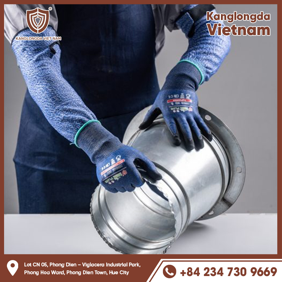 Gloves have thick padding and increased friction, anti-cut