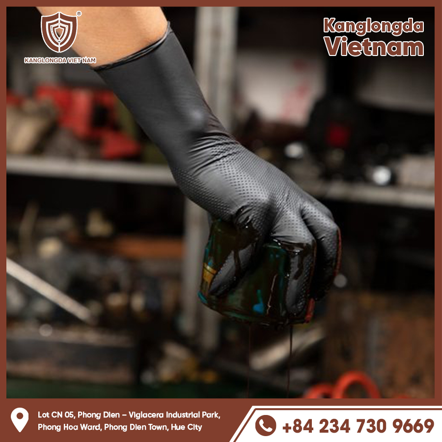 Thin, light, oil-resistant gloves are effective when working with oil tanks.
