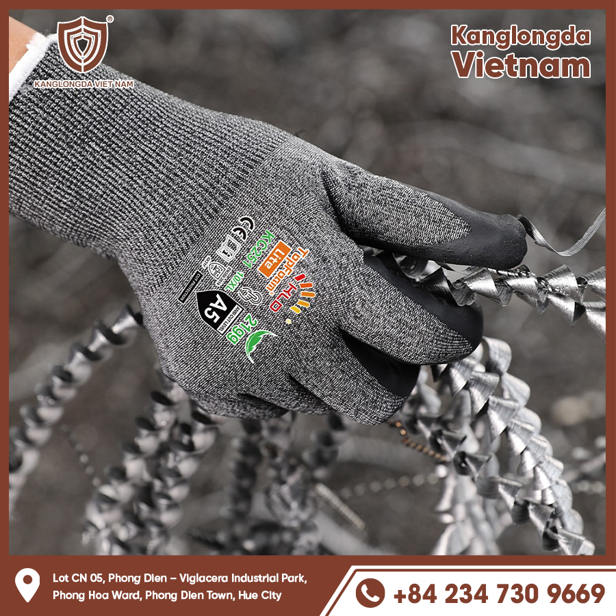 Cut resistant gloves, gripping large iron chips – increased grip and safety.